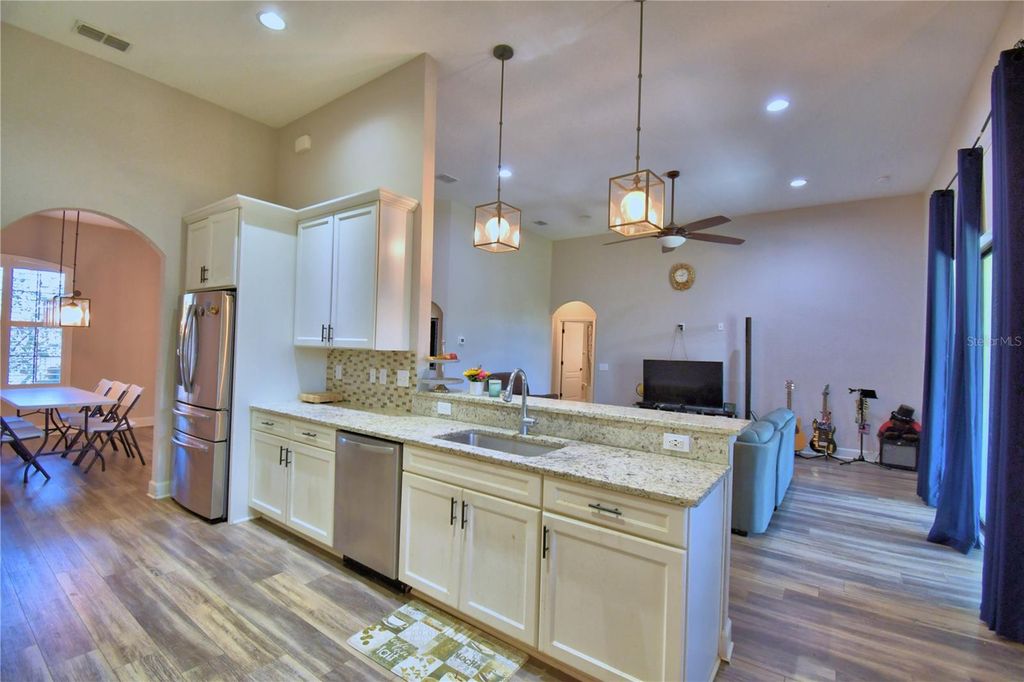 Image 14 of property listing at 6408 EVERGREEN PARK DRIVE, Lakeland, FL 33813