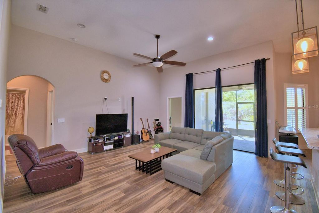 Image 18 of property listing at 6408 EVERGREEN PARK DRIVE, Lakeland, FL 33813