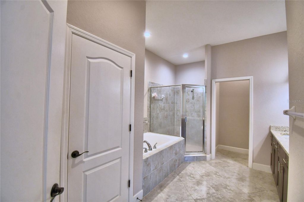 Image 29 of property listing at 6408 EVERGREEN PARK DRIVE, Lakeland, FL 33813