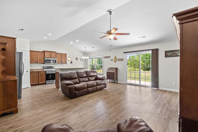 1229 Augustus Dr., Conway, SC 29527