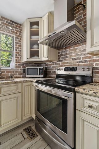 6233 Hunter Valley Road, Ooltewah, TN 37363