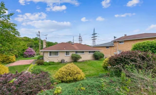 217 Duquesne Ave, Cheswick, PA 15024