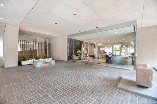 5000 Montrose Boulevard 12B, Houston, TX 77006