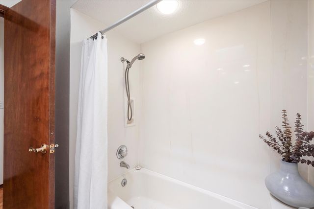 8501 Canyon Run Road NE, Albuquerque, NM 87111