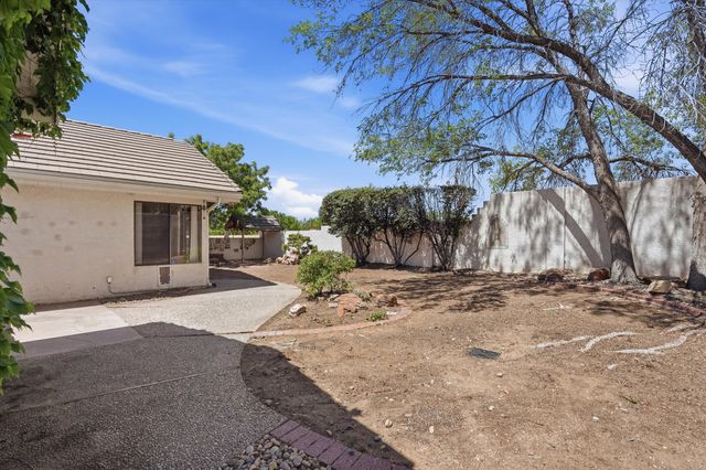 8501 Canyon Run Road NE, Albuquerque, NM 87111