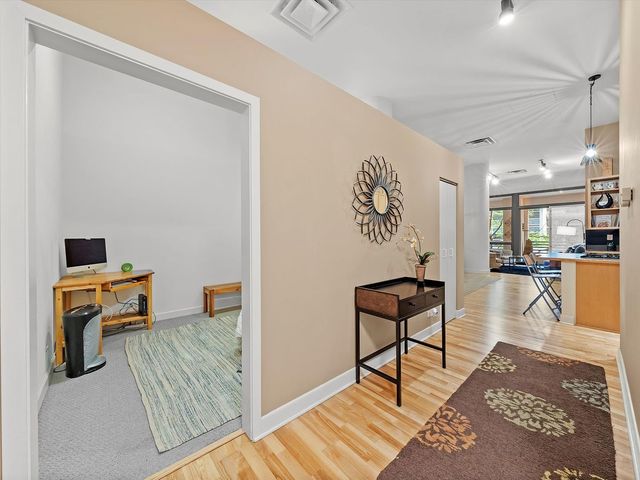 211 E Ohio Street 307, Chicago, IL 60611