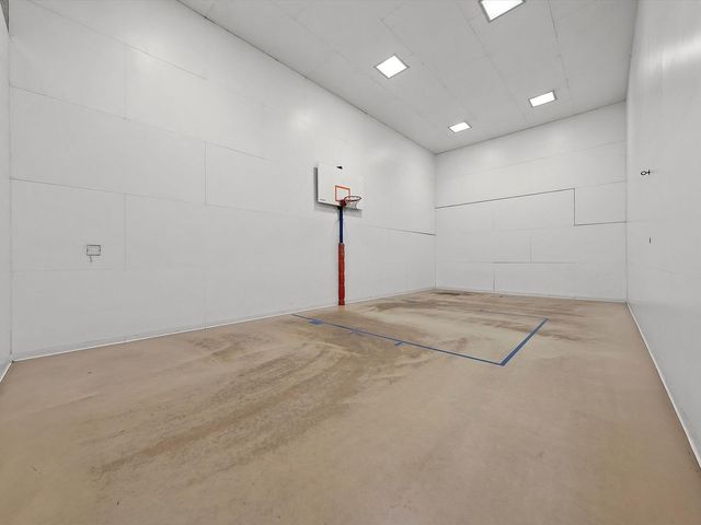 211 E Ohio Street 307, Chicago, IL 60611