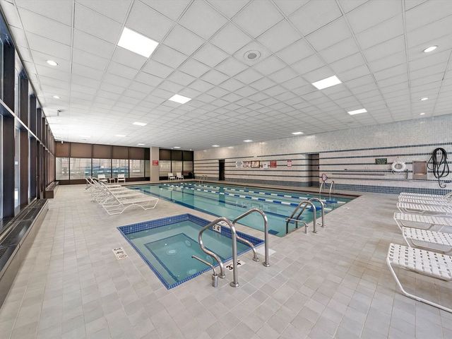 211 E Ohio Street 307, Chicago, IL 60611