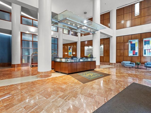 211 E Ohio Street 307, Chicago, IL 60611