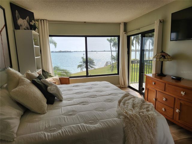 6287 BAHIA DEL MAR CIRCLE 210, St Petersburg, FL 33715