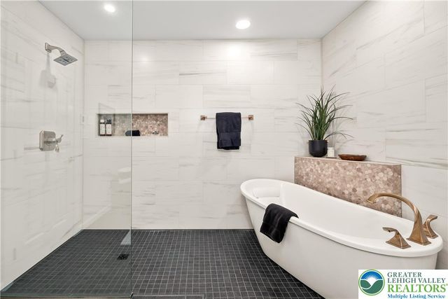 1593 Saucon Valley Road, Lower Saucon Twp, PA 18015