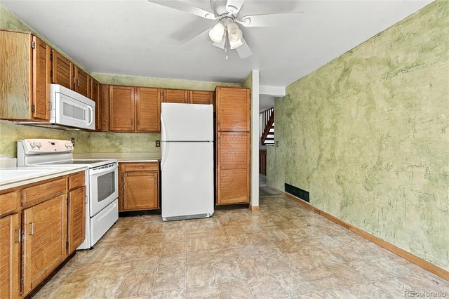 5627 S SIMMS Way, Littleton, CO 80127