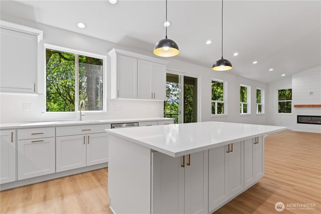 13 Deer Run Lane, Bellingham, WA 98229
