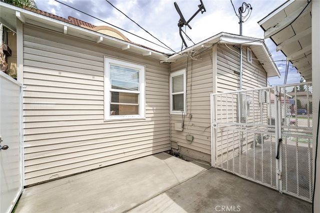 15943 Vermont, Paramount, CA 90723
