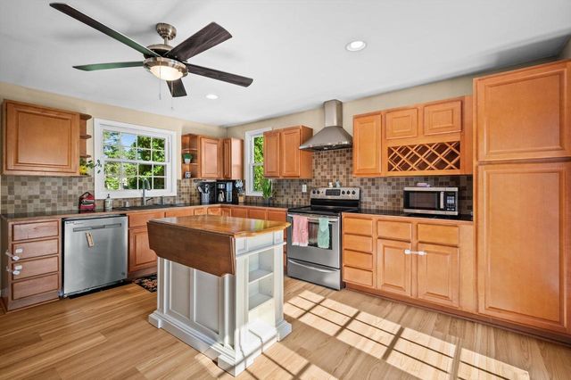 808 E Fitzsimmons ROAD, Oak Creek, WI 53154