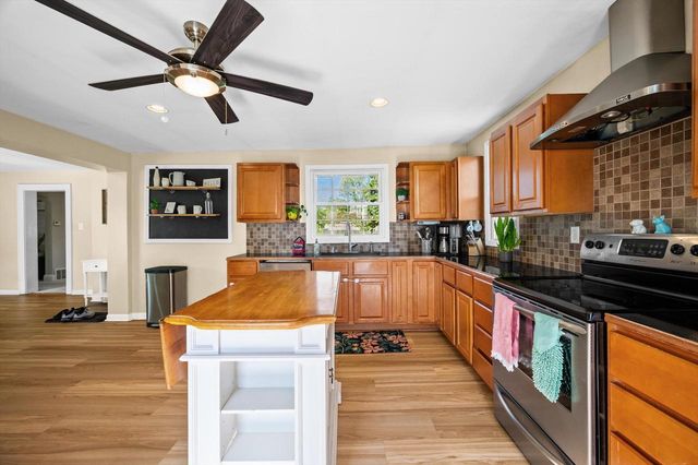 808 E Fitzsimmons ROAD, Oak Creek, WI 53154