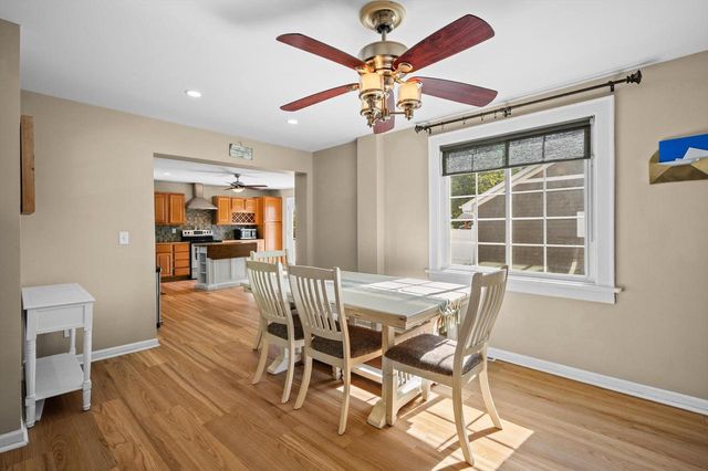 808 E Fitzsimmons ROAD, Oak Creek, WI 53154
