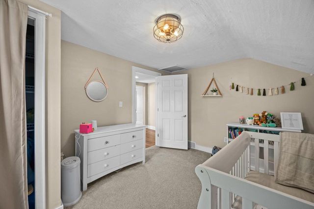 808 E Fitzsimmons ROAD, Oak Creek, WI 53154