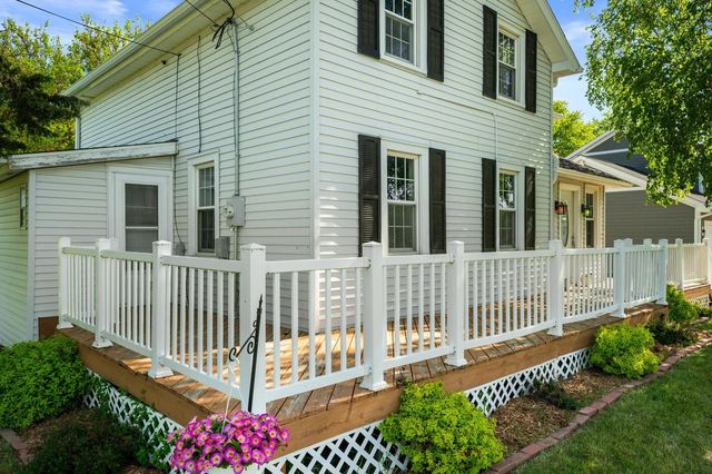808 E Fitzsimmons ROAD, Oak Creek, WI 53154