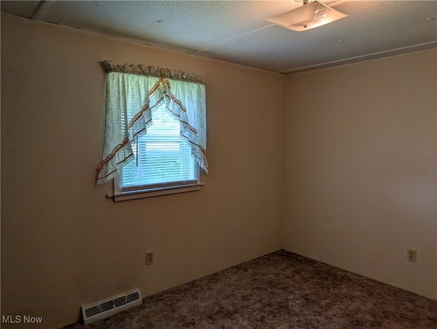 45804 Yeager Drive, East Liverpool, OH 43920