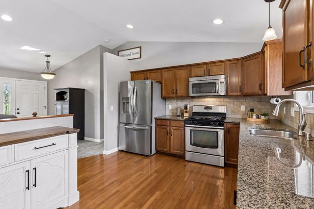 17308 Glencoe Avenue, Lakeville, MN 55044