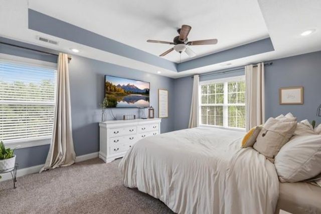 1705 SW Red Fox Circle, Oak Grove, MO 64075