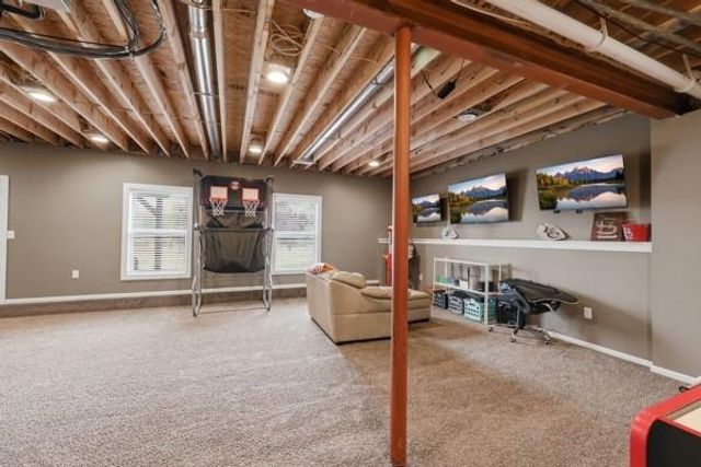 1705 SW Red Fox Circle, Oak Grove, MO 64075
