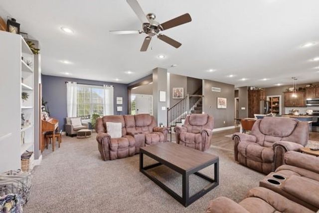 1705 SW Red Fox Circle, Oak Grove, MO 64075