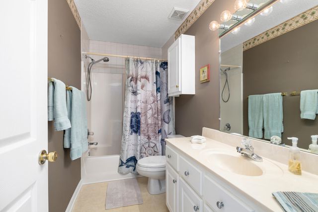 85 Ridge Lake Drive, Manning, SC 29102