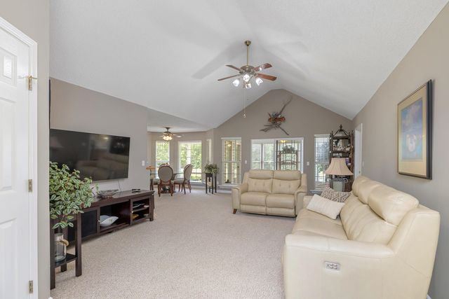 85 Ridge Lake Drive, Manning, SC 29102