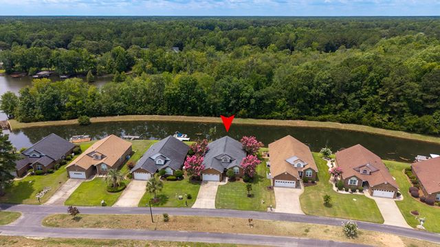 85 Ridge Lake Drive, Manning, SC 29102