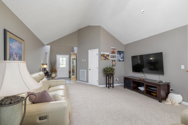 85 Ridge Lake Drive, Manning, SC 29102