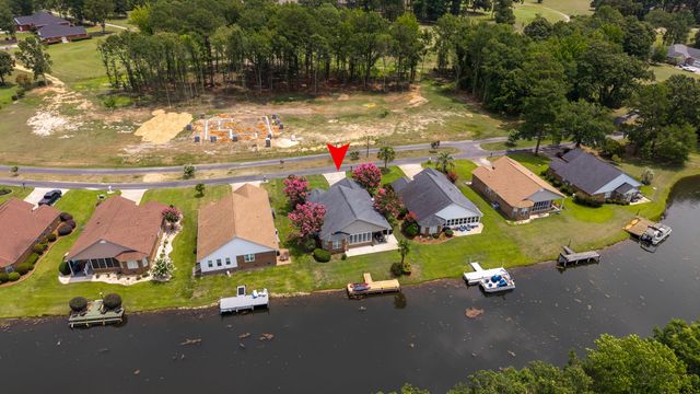 85 Ridge Lake Drive, Manning, SC 29102