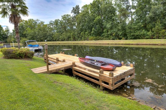 85 Ridge Lake Drive, Manning, SC 29102