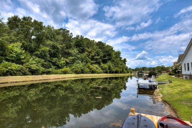 85 Ridge Lake Drive, Manning, SC 29102