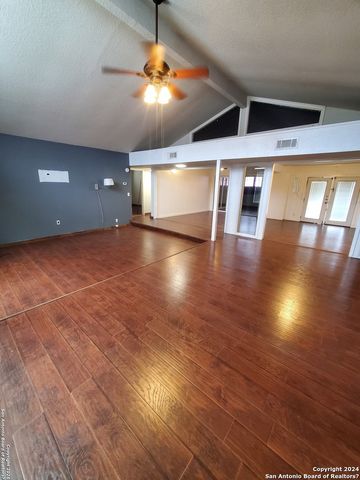 5295 ROUND TABLE DR, San Antonio, TX 78218