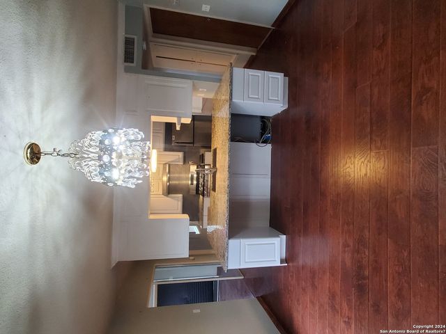 5295 ROUND TABLE DR, San Antonio, TX 78218