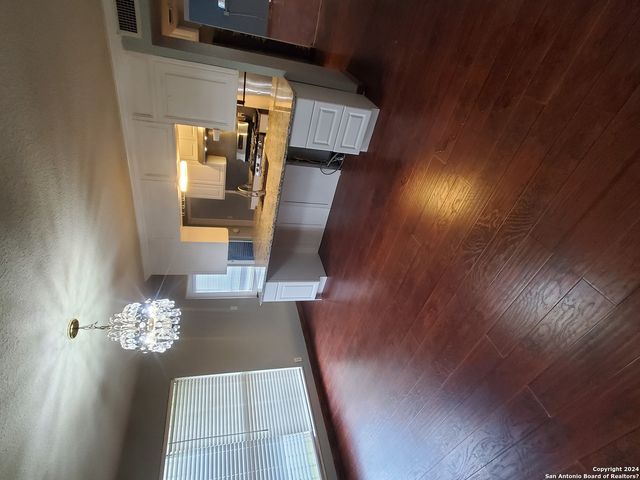 5295 ROUND TABLE DR, San Antonio, TX 78218