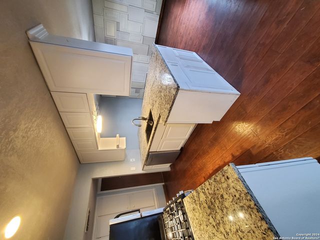 5295 ROUND TABLE DR, San Antonio, TX 78218
