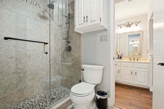 2401 Radcliffe Drive, Arlington, TX 76012