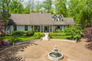 2211 NW Woodcreek Drive, Cleveland, TN 37311