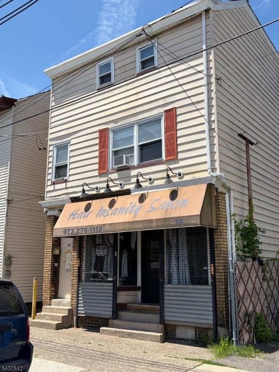 74 E 13Th St, Paterson City, NJ 07524