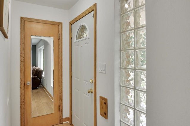 4502 W Midland DRIVE, Milwaukee, WI 53219