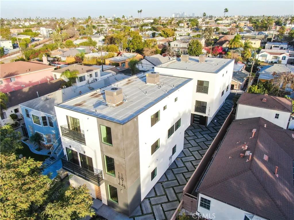 1816 S Hauser Boulevard, Los Angeles, CA 90019