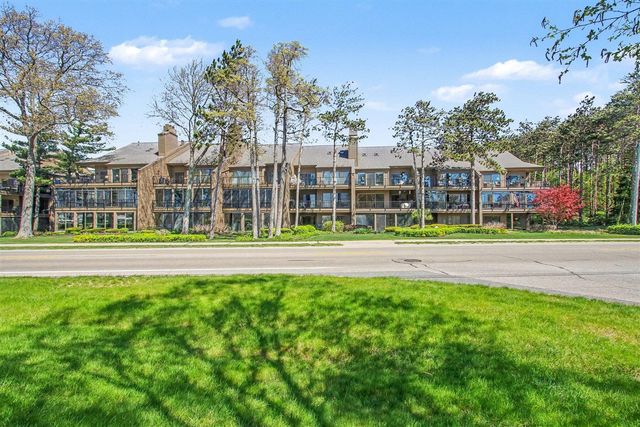 1745 Ottawa Beach Road 1, Holland, MI 49424