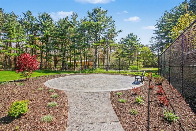 1745 Ottawa Beach Road 1, Holland, MI 49424