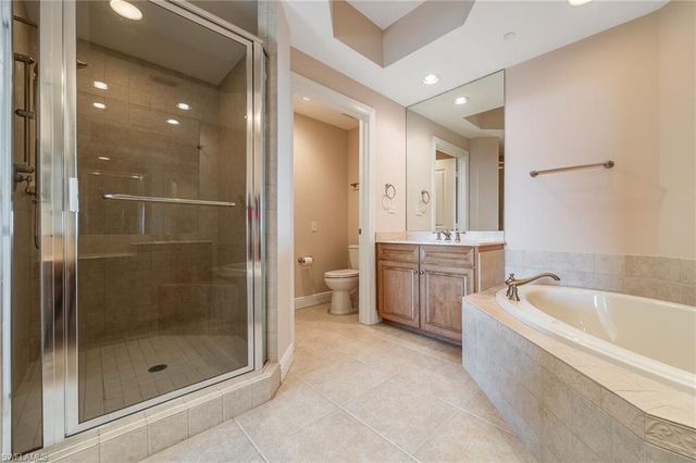 4192 Bay Beach LN 881, Fort Myers Beach, FL 33931