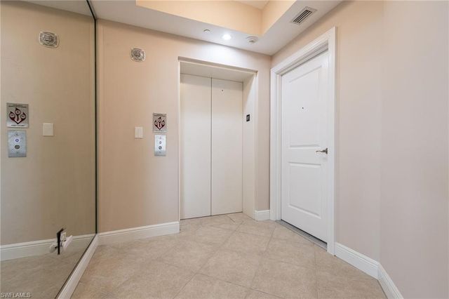 4192 Bay Beach LN 881, Fort Myers Beach, FL 33931