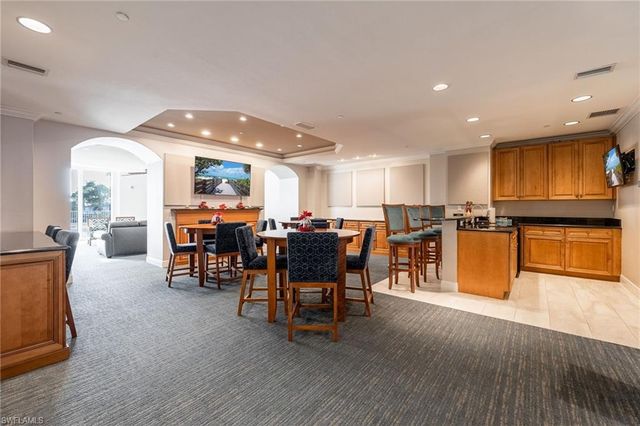 4192 Bay Beach LN 881, Fort Myers Beach, FL 33931