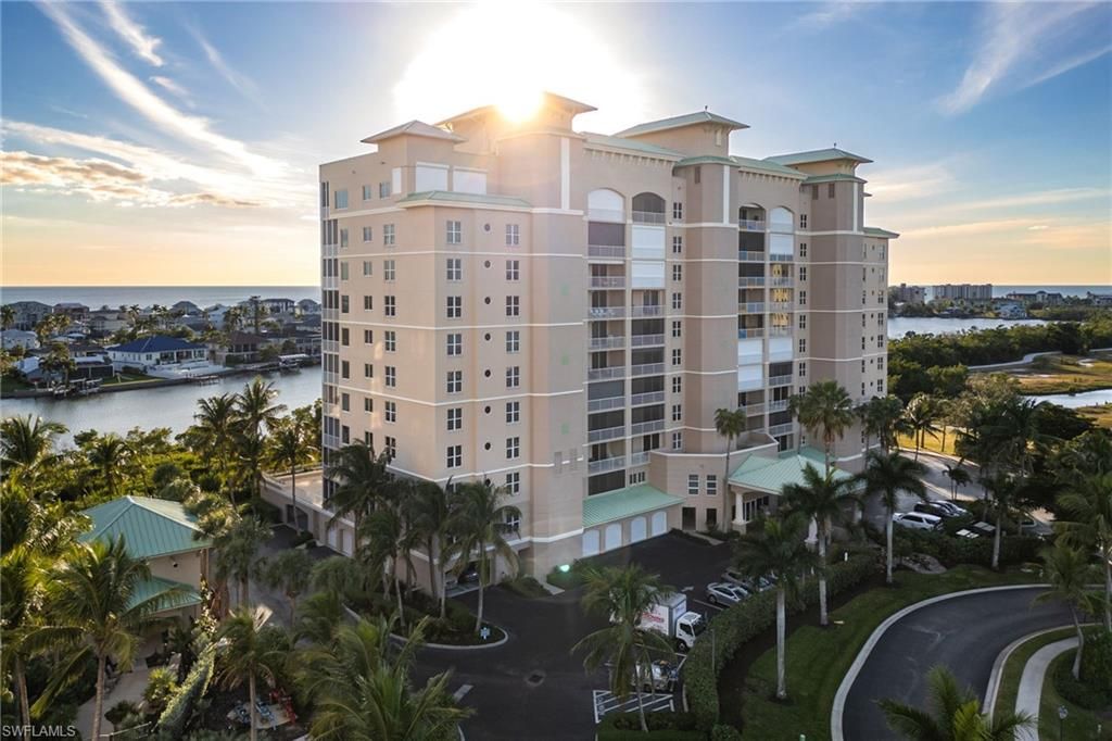 4192 Bay Beach LN 881, Fort Myers Beach, FL 33931
